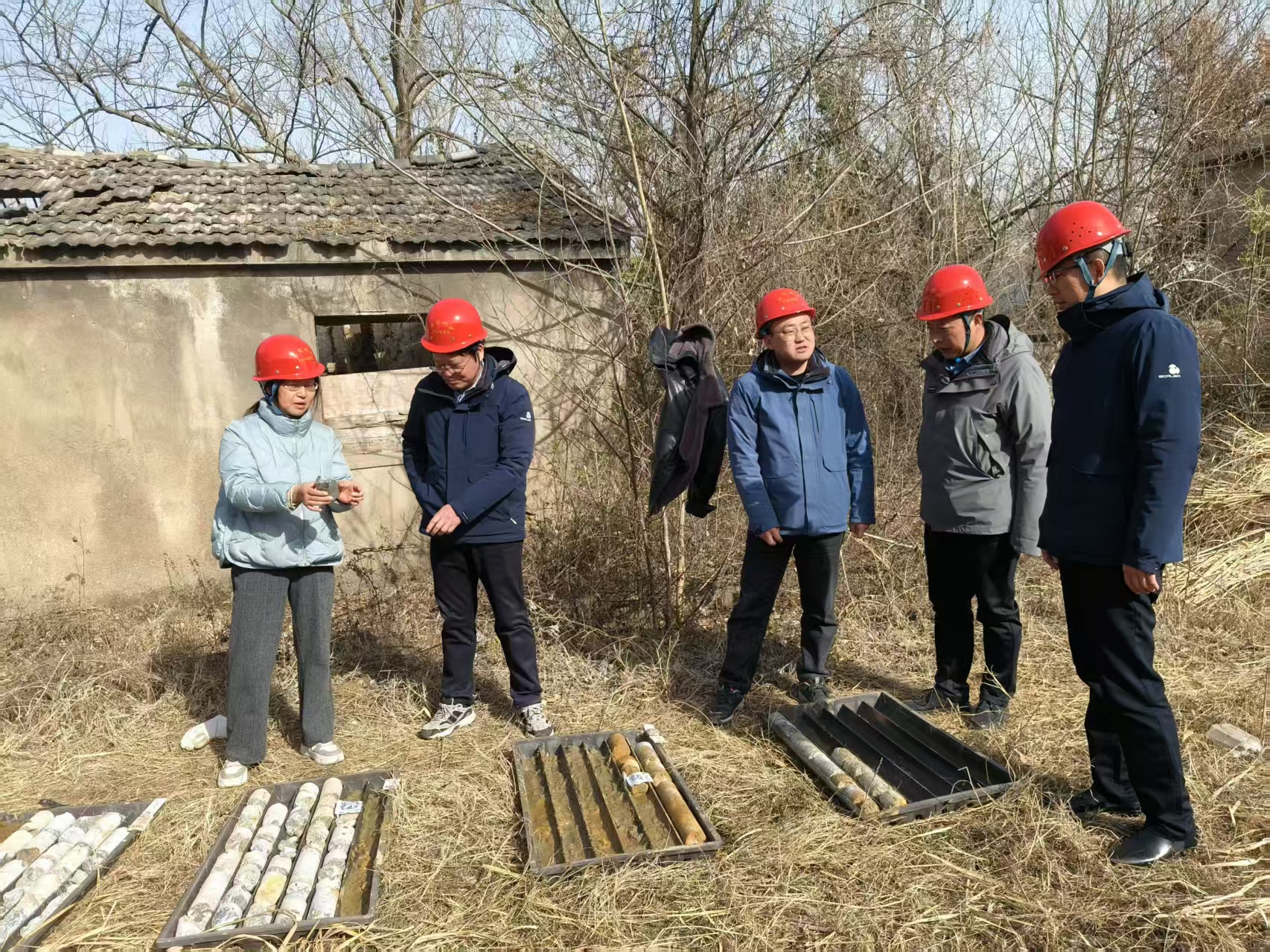 дºÎ¿Îʹĸɾ¢£¬»ù²ã¹Ø»³Å¯ÈËÐÄ